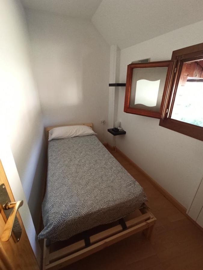 Aras Biescas Apartment ภายนอก รูปภาพ